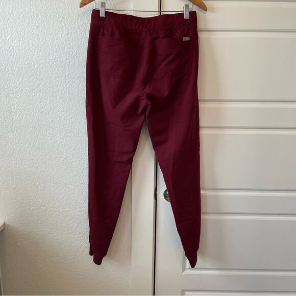 FIGS Zamora Jogger Scrub Pants - Picture 2 of 4